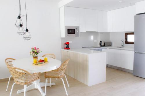 Beautiful Condo in Laguna Beach Resort overlooking Laguna Rosa In Torrevieja With 2 Bedrooms and 2 Bathrooms