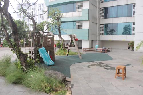 Fotografie z fotogalerie ubytování Cozy Grand Kamala lagoon by Pelita Property v destinaci Bekasi