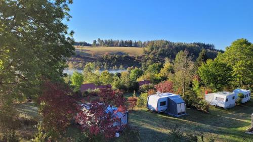 z powietrza widok na kemping z namiotami w obiekcie Campingplatz Am Bärenbache w mieście Braunlage