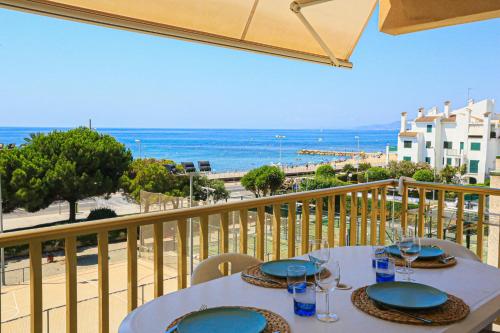 LITORAL COSTA DORADA - MACAPO Only families