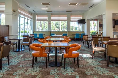 Hilton Garden Inn Orlando East - UCF Area Image