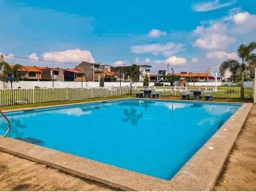 Gallery image of Flores Staycation in Marilao