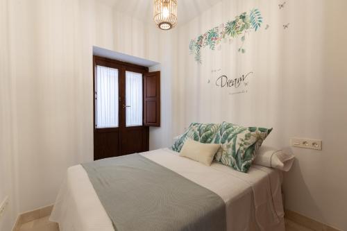 APARTAMENTOS NURIA 19