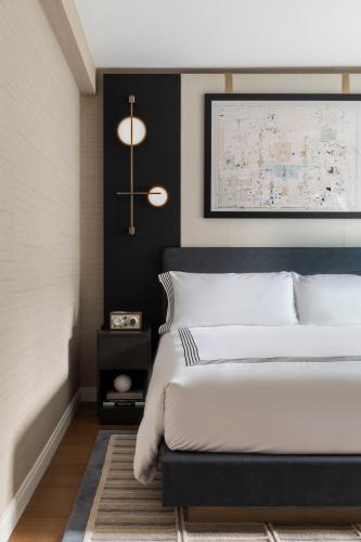 Katil atau katil-katil dalam bilik di Thompson Central Park New York, by Hyatt