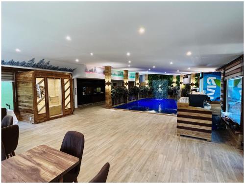 Πισίνα στο ή κοντά στο Villa Almedina Spa