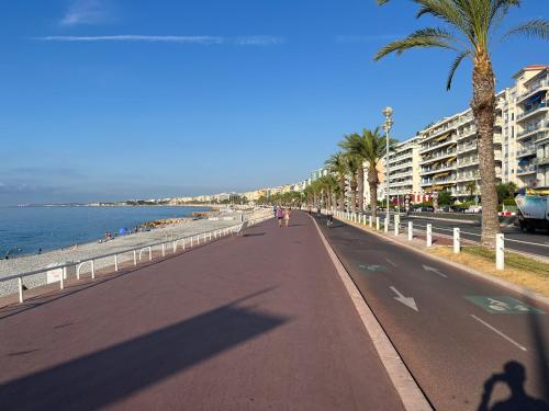 Apt atypique 4 pers - Promenade des Anglais+WIFI