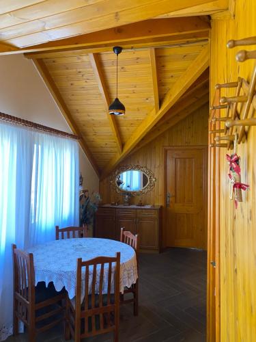 Fotografie z fotogalerie ubytování Bixhaku GuestHouse v destinaci Gjirokastër