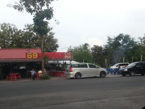 Gambar di galeri bagi Homestay Ira Jaya - 4 Unit Rumah di Kangar