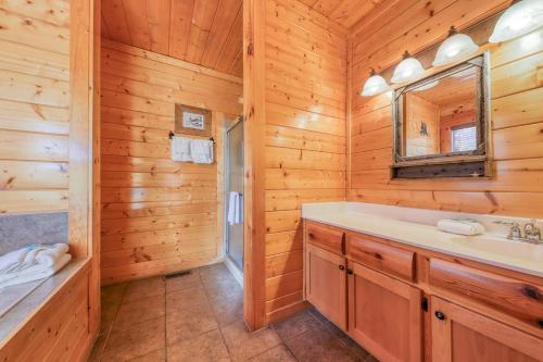 Black Bear Ridge Resort: Valhalla Manor by DC, Sevierville – Updated