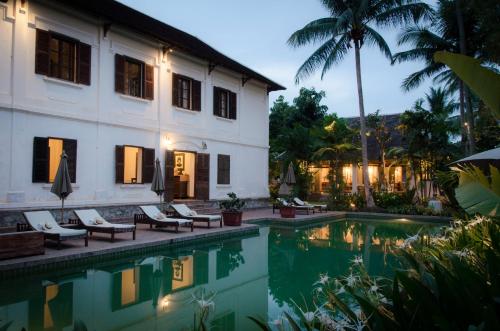 Kolam renang di atau dekat dengan Satri House Hotel