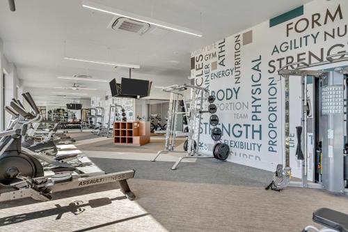 Fitness centrum a/nebo fitness zařízení v ubytování The Heights by Cloud Dream Homes
