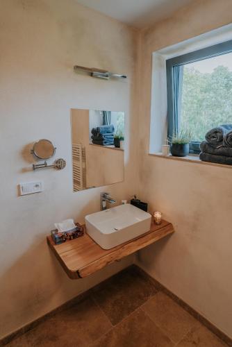 Photo de la galerie de l'établissement Apartmány Kurovický lom, à Kurovice