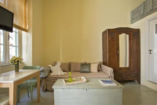 Antica Casa Studios