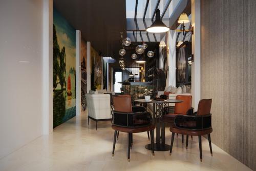 Un lugar para sentarse en Awesome Hanoi Hostel
