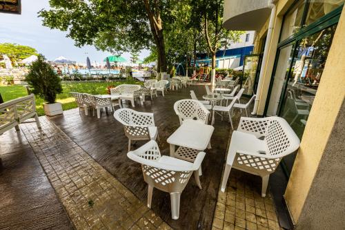 Εστιατόριο ή άλλο μέρος για φαγητό στο Hotel Slavyanski