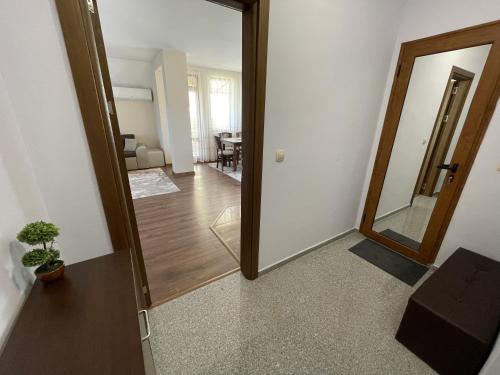 Φωτογραφία από το άλμπουμ του Panorama view apartment στο Σαντάνσκι