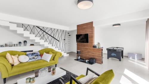 Villa Chic by Villas Holiday