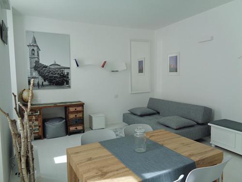Χώρος καθιστικού στο Historic center Lake Como Bellano Modern studio