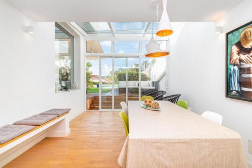 Ένα ή περισσότερα κρεβάτια σε δωμάτιο στο Chalet adosado en Pasito SO3