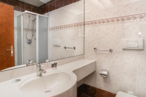Un baño de Hotel Delfino Taranto