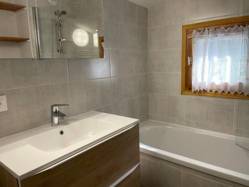 Appartement Duplex Spacieux · Proche Pistes · 8 pers · Vue Mont-Blanc