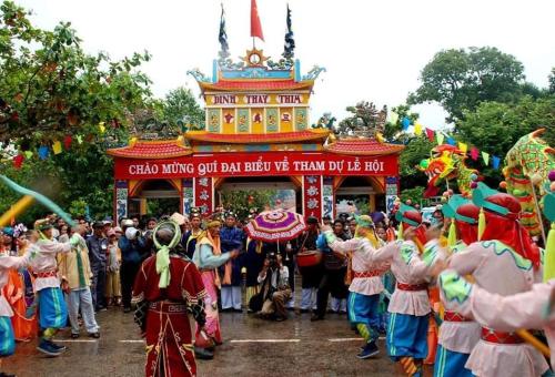 Tetamu yang menginap di Nhà Nghỉ Việt Thắng