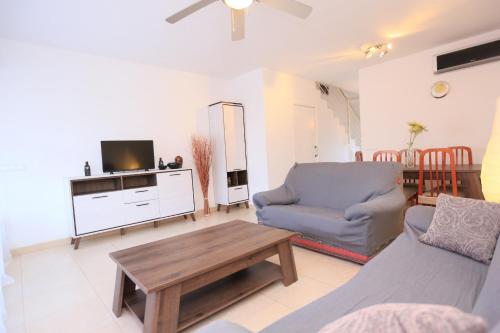 Foto LITORAL COSTA DORADA - VILLA MAGNOLIA Only families 6