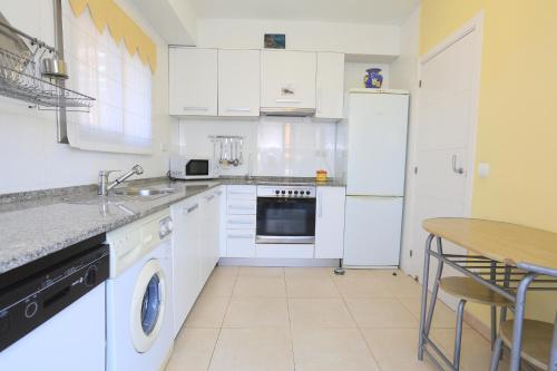 Foto LITORAL COSTA DORADA - VILLA MAGNOLIA Only families 5