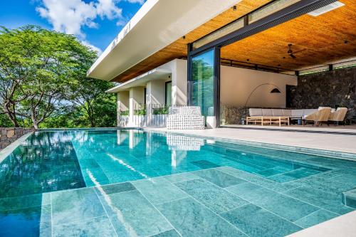 Jungle Sanctuary – Photos 2