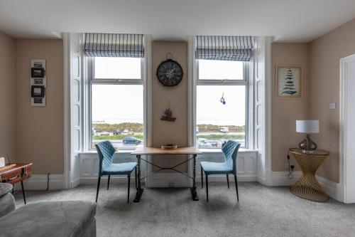 Un lugar para sentarse en BEACH VIEW - Amazing Sea Views