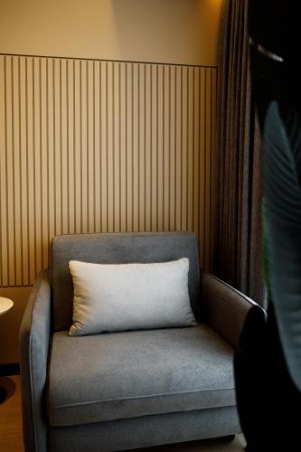 Ruang duduk di Caramel Boutique Hotel