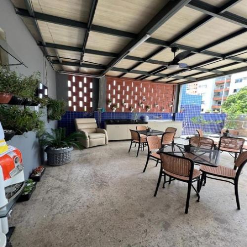 Ruang duduk di STUDIO 202 | WIFI 600MB | RESIDENCIAL JC, um lugar para ficar.