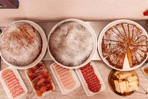 Comida no cama e café (B&B) ou em algum lugar perto