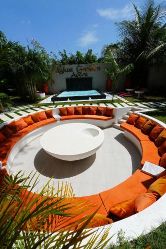 Taman di luar Lukas Garden Accra with Pool, Jacuzzi & Gym
