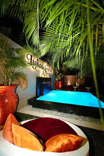 Kolam renang di atau dekat dengan Lukas Garden Accra with Pool, Jacuzzi & Gym
