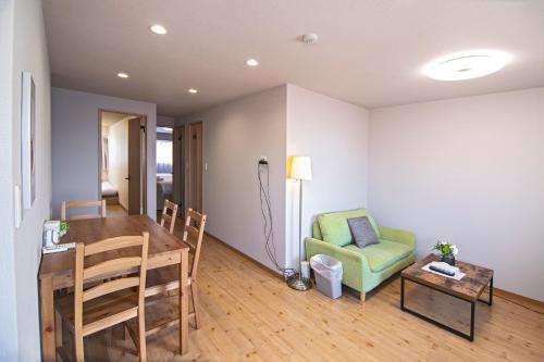＠Home天下茶屋３F〜駅まで徒歩5分・最大6人・グループ旅行最適＊浴室＋トイレ＋洗面所＊2