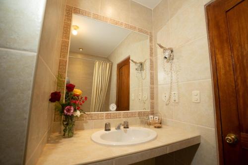 Ένα μπάνιο στο Hotel Agustos Urubamba