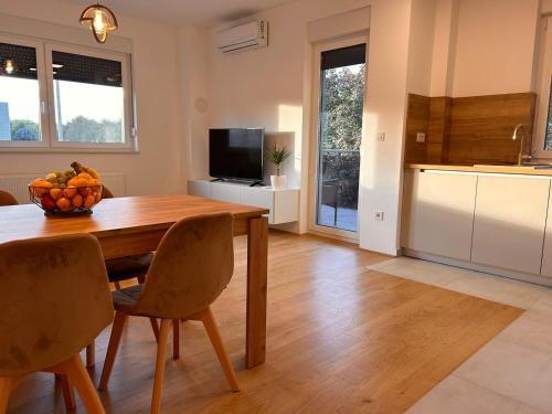 Apartman TENA, Private parking, Self check in