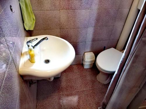 Koupelna v ubytování Cool People Apartment