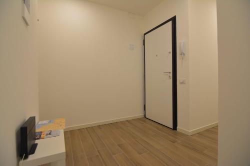 Μια τηλεόραση ή/και κέντρο ψυχαγωγίας στο Orlando Rooms