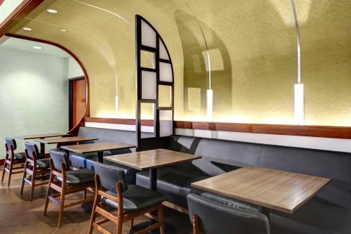 Posezení v ubytování Hyatt Place Louisville-East