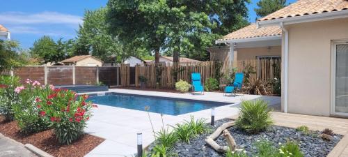 LesOyats33 - Maisonnette avec accès Piscine