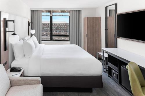 Fairfield Inn & Suites by Marriott New York Manhattan/Times Square South Image
