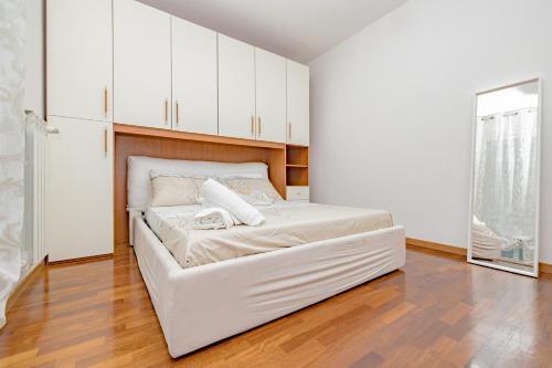 Ένα ή περισσότερα κρεβάτια σε δωμάτιο στο DUOMO a 20 minuti - Gassman House
