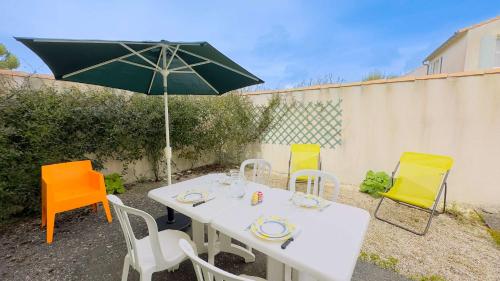 Petite location à quelques pas du port