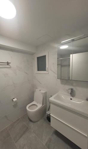 New and Bright 2-bedroom apartment in Cañamelar