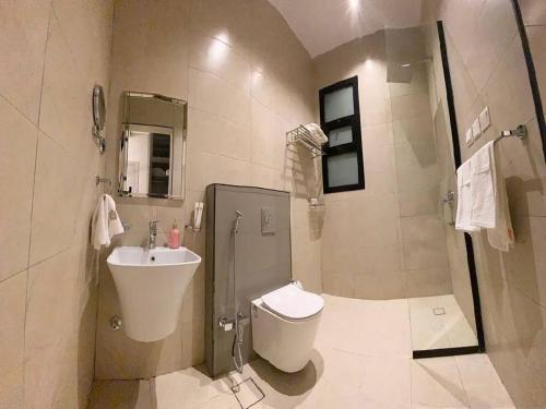 Phòng tắm tại شقة فاخرة حي قرطبة