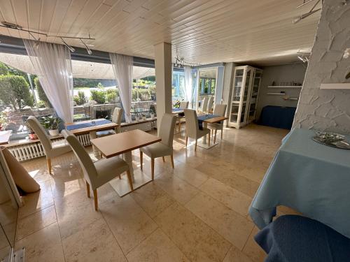 Posezení v ubytování Hotel Sonnenhof Garni