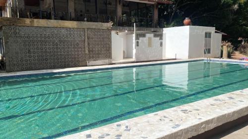 roca azul cabañas sa de cvの敷地内または近くにあるプール
