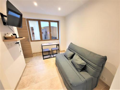 Photo de la galerie de l'établissement T2 RDC neuf/wifi/centre village, à Castellane